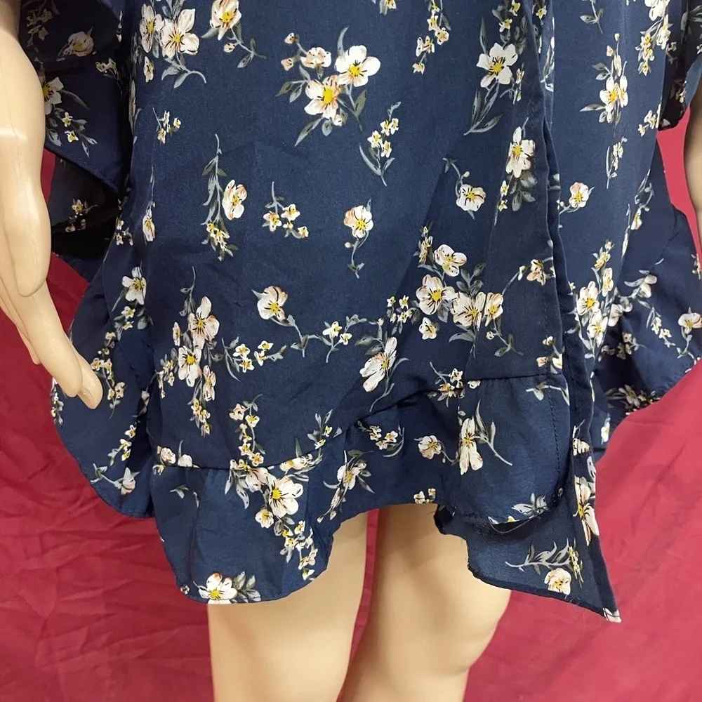 Blue floral kimono size Large/Extra Large